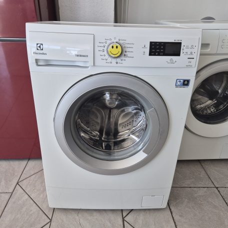 Electrolux elöltöltős mosógép