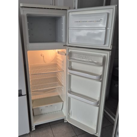 Zanussi kombinált hűtőszekrény