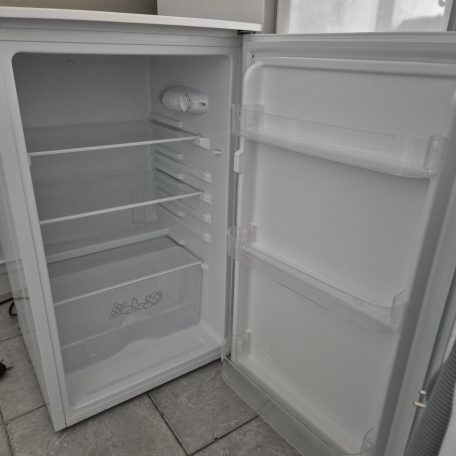 Zanussi pultmagas hűtőszekrény